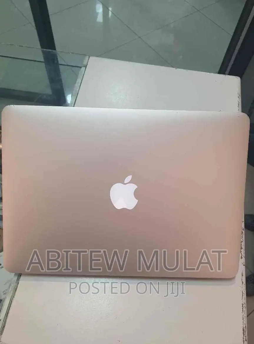 New Laptop Apple MacBook Air 2017 8GB Intel Core I7 SSD 256GB