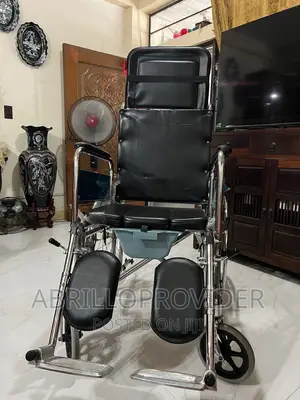180°የሚተኛ እና ፖፖ ያለው ዌልቸር_wheelchair_wheelchair_wheelchair
