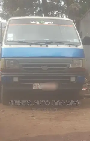 Toyota HiAce 1998 Blue