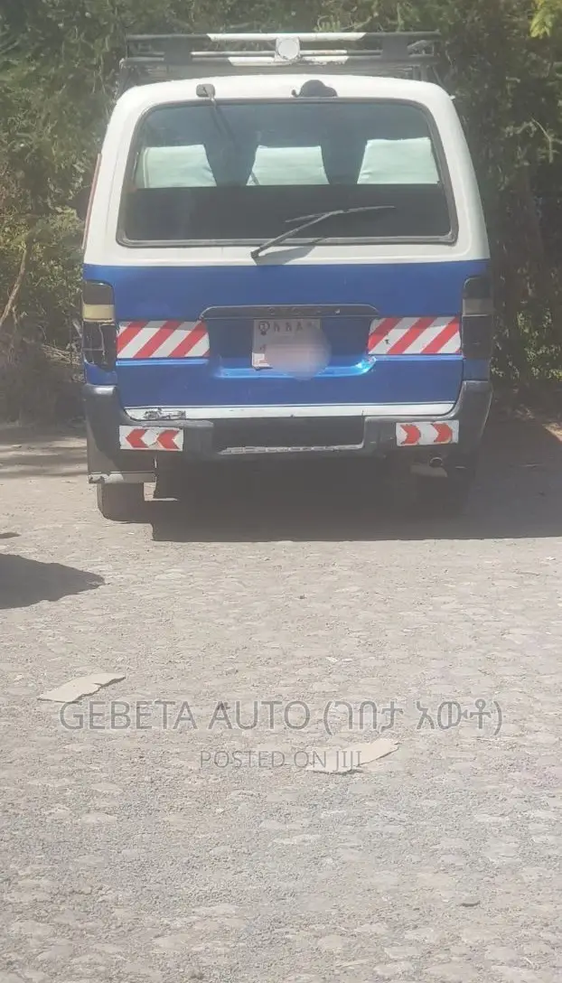 Toyota HiAce 1998 Blue