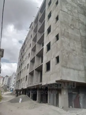 3bdrm Apartment in አዲስ አበባ, Nifas Silk-Lafto for sale