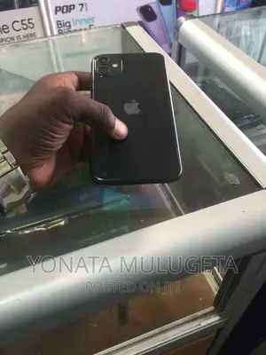 Apple iPhone 11 64 GB Black