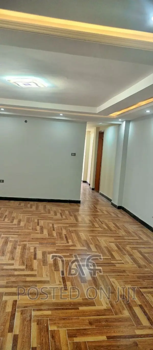 3bdrm Apartment in 40/60, Bole for sale