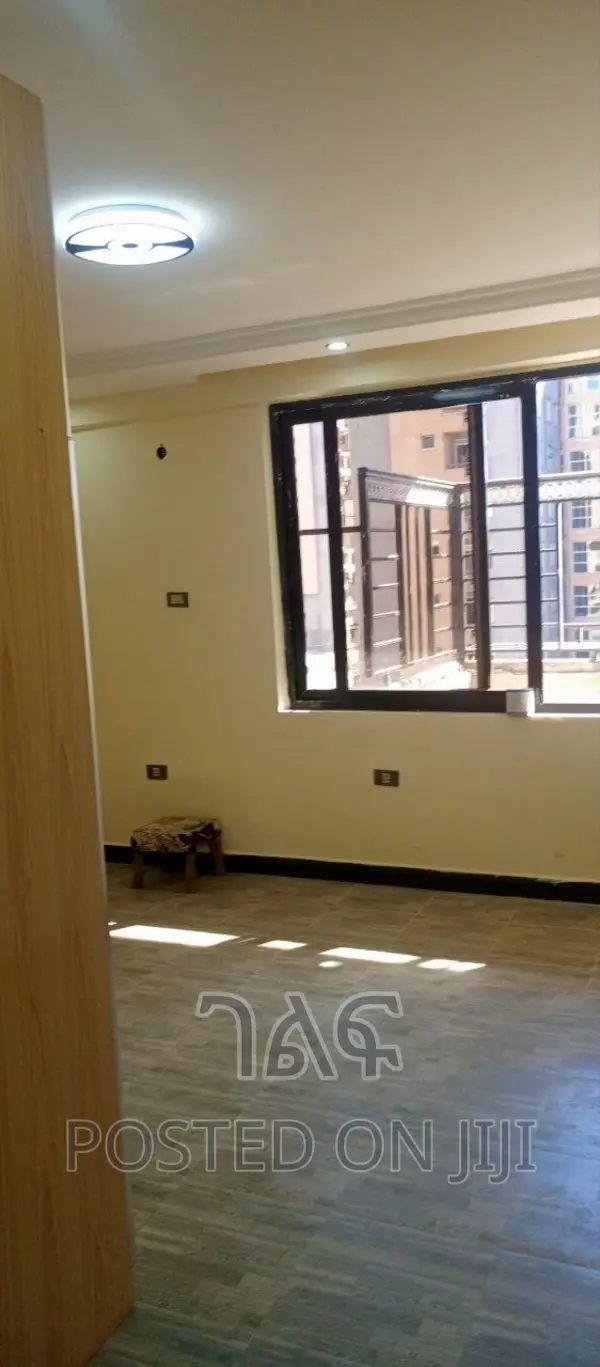 3bdrm Apartment in 40/60, Bole for sale