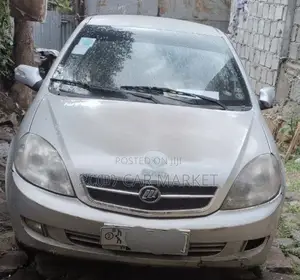 Photo - Lifan 520 2010 Silver