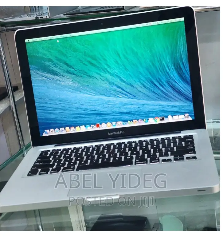 New Laptop Apple MacBook Pro 2012 4GB Intel Core I5 HDD 500GB