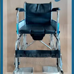 Photo - Comfort Wheelchair/Plastic Commode Seat/Washable,Removable