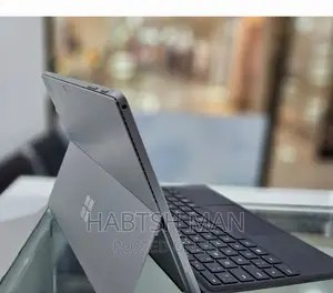 Photo - New Laptop Microsoft Surface Pro 4 8GB Intel Core i5 SSD 256GB