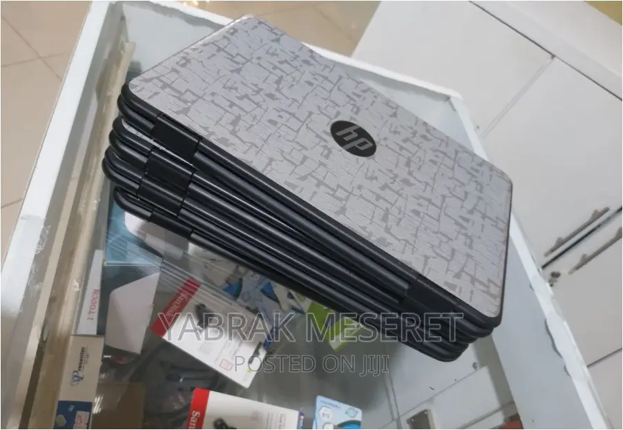 New Laptop HP ProBook X360 11 G1 EE 4GB Intel Xeon SSD 128GB