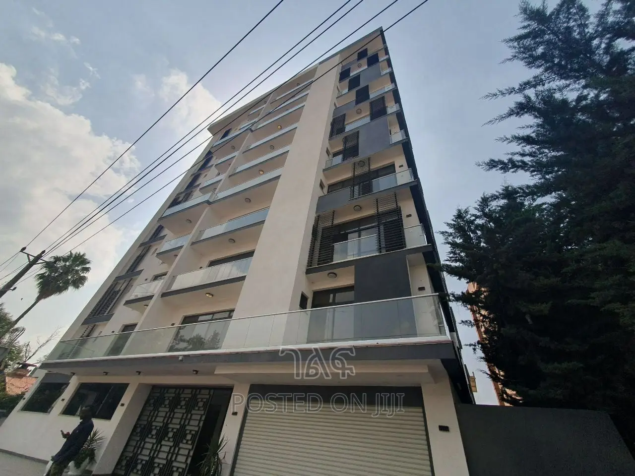 3bdrm Apartment in የግል, Bole for sale