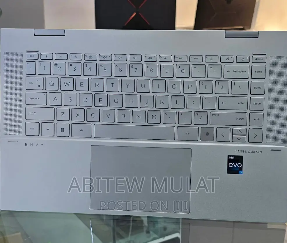 New Laptop HP Envy X360 16GB Intel Core I7 SSD 1T