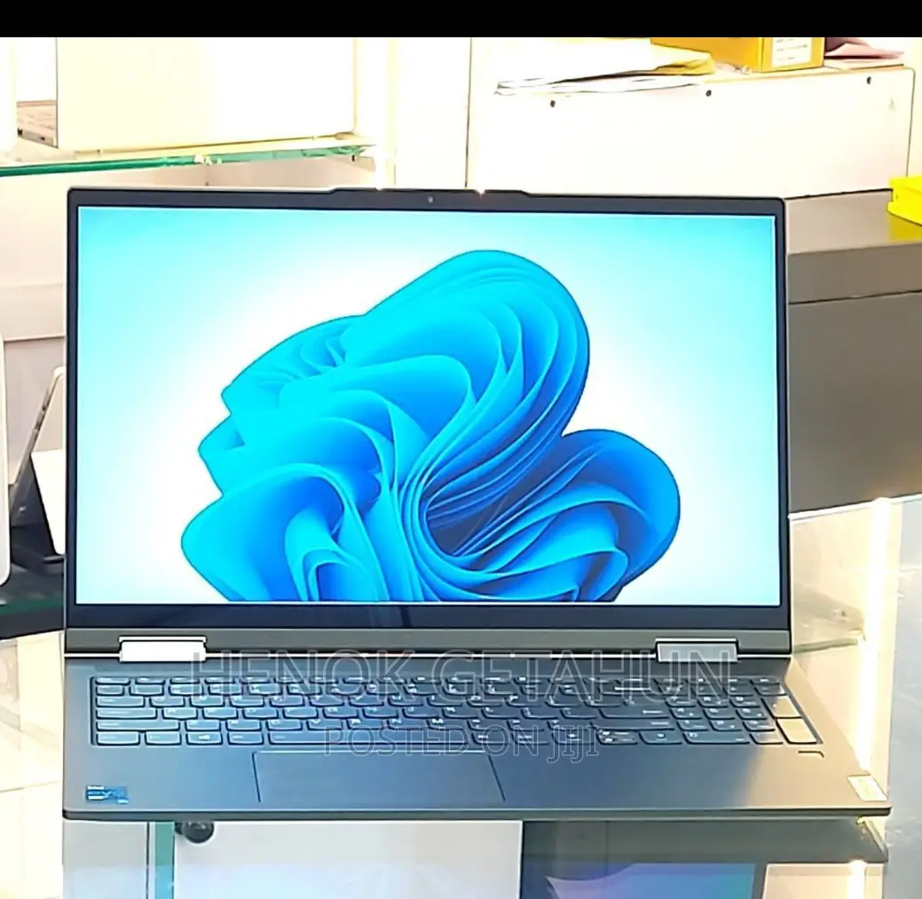 New Laptop Lenovo ThinkPad Yoga 12GB Intel Core I7 SSD 512GB