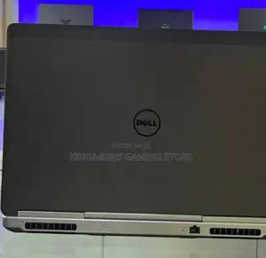 New Laptop Dell Precision 7720 32GB Intel Core I7 SSD 512GB