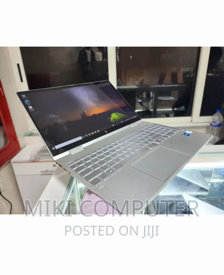 New Laptop HP Envy X360 8GB Intel Core I5 SSD 512GB