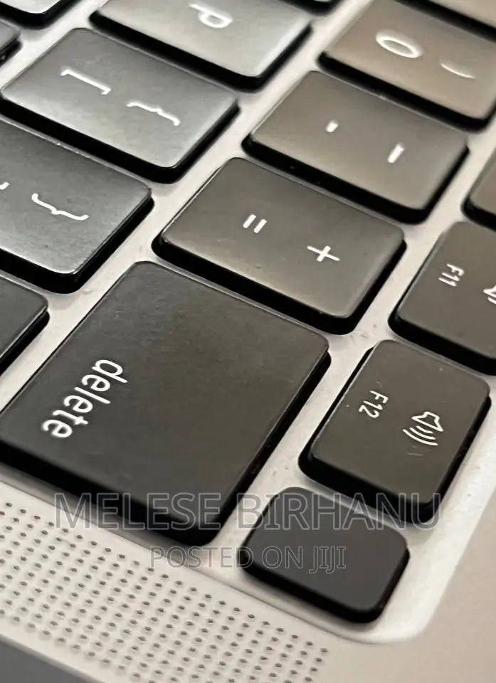 New Laptop Apple MacBook Air 2020 M1 8GB Intel Core I5 SSD 256GB