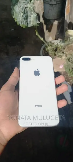 Apple iPhone 8 Plus 64 GB