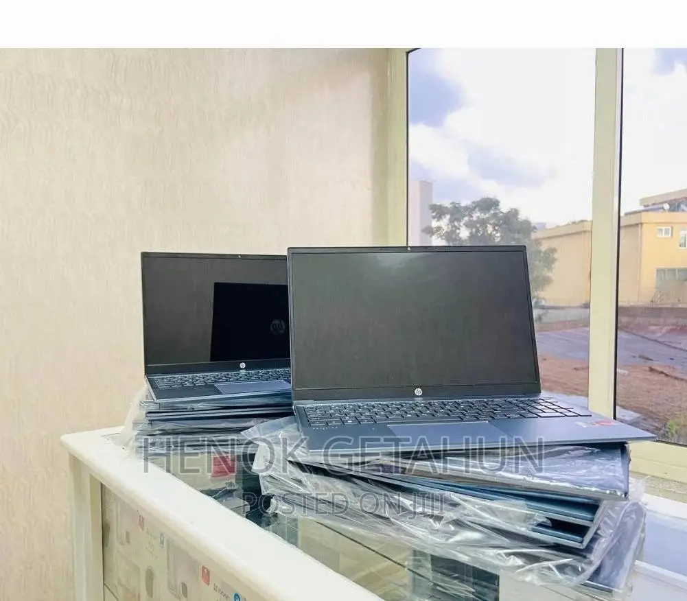 New Laptop HP Pavilion 15 8GB AMD Ryzen 7 SSD 512GB