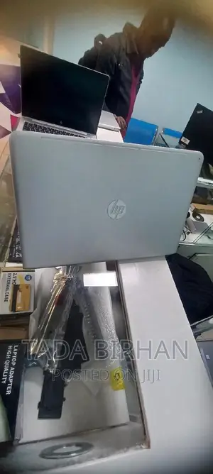 New Laptop HP 3125 4GB Intel Core I7 HDD+SSD 1T