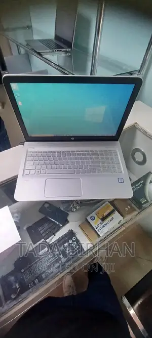 New Laptop HP 3125 4GB Intel Core I7 HDD+SSD 1T