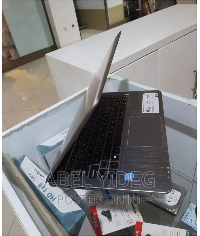 New Laptop Asus 4GB Intel Pentium SSD 128GB