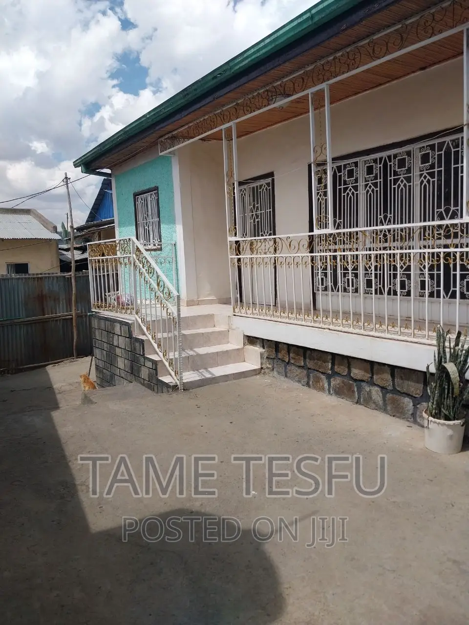Furnished 3bdrm House in Yeka Kollejii for sale