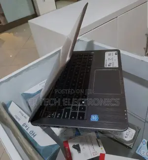 Laptop Asus A42DE 4GB Intel Pentium SSD 128GB