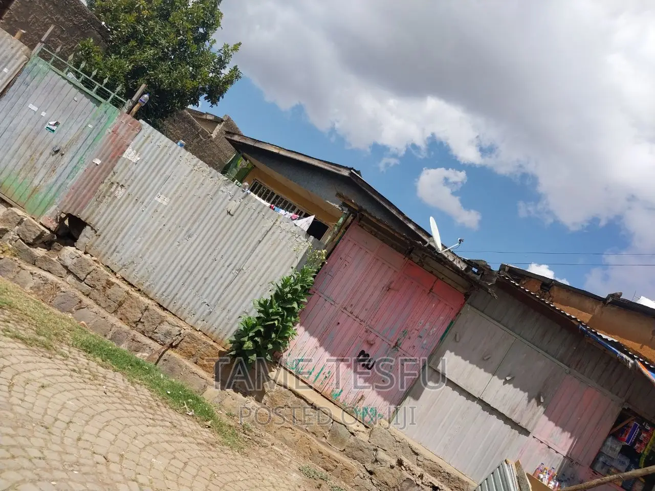 Furnished 3bdrm House in Yeka Kollejjii for sale