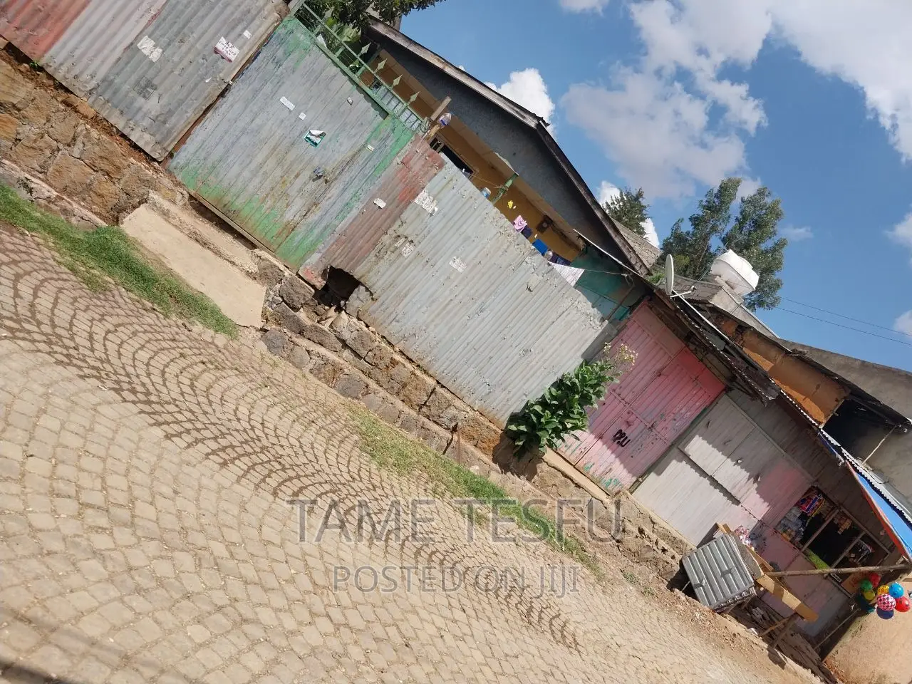 Furnished 3bdrm House in Yeka Kollejjii for sale