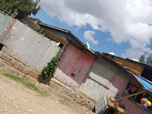 Furnished 3bdrm House in Yeka Kollejjii for sale