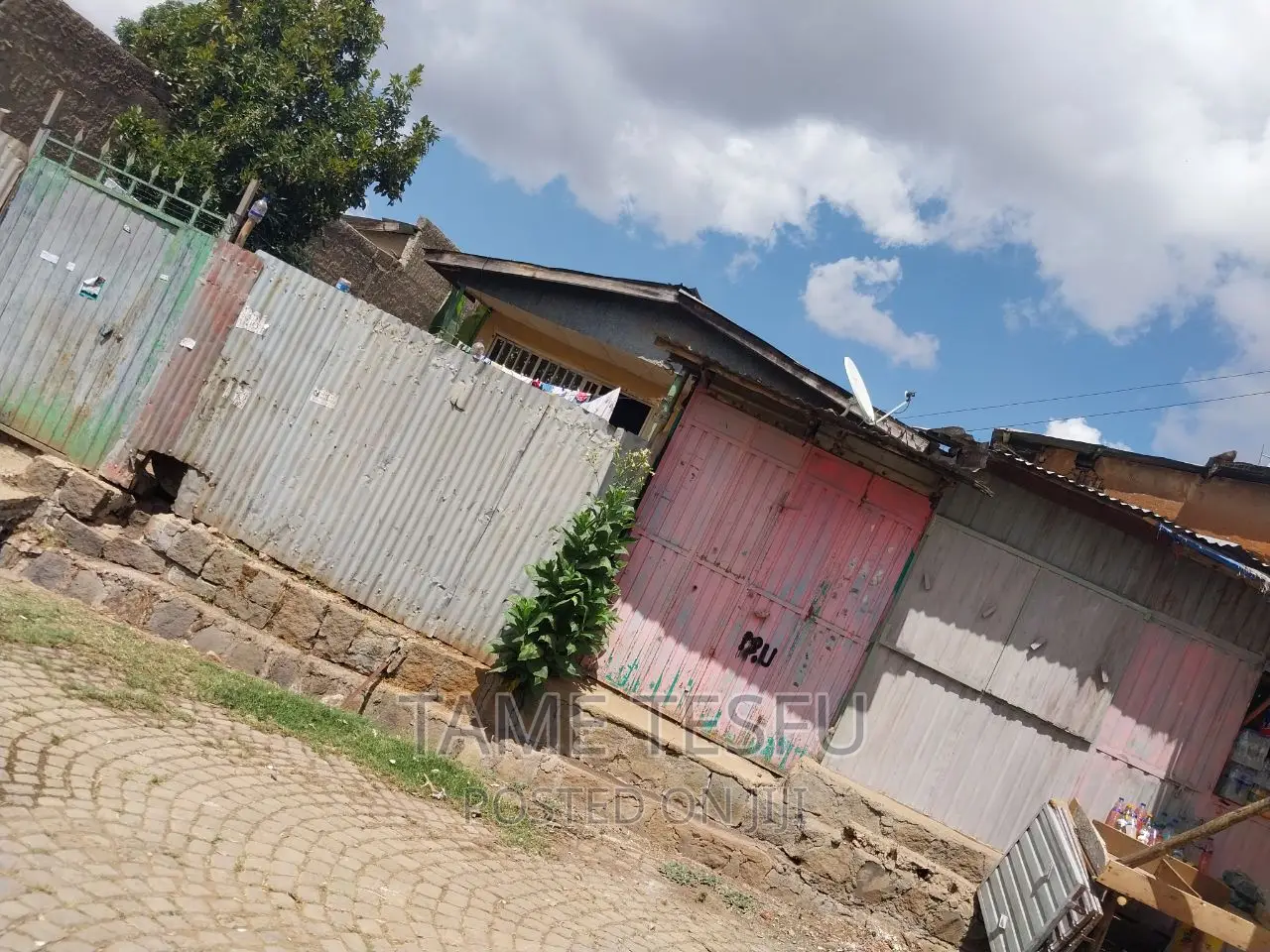 Furnished 3bdrm House in Yeka Kollejjii for sale