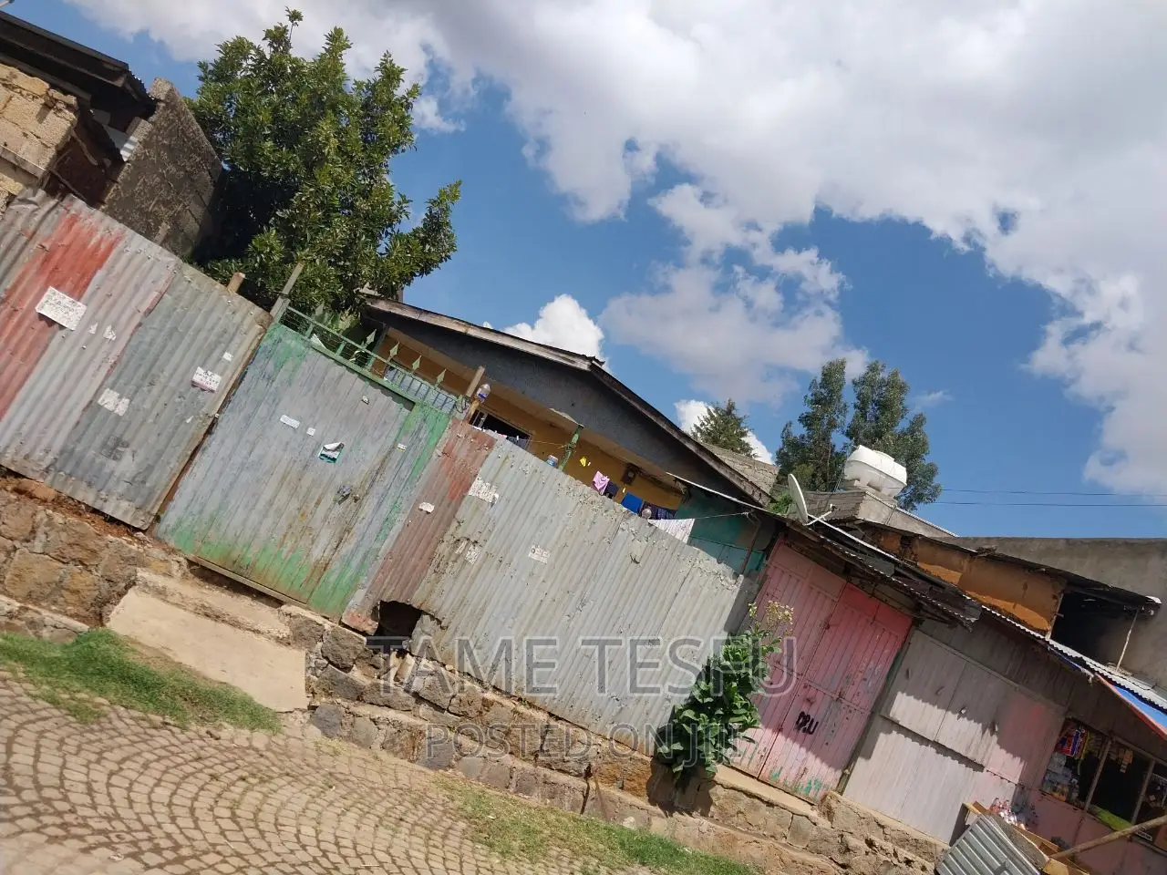 Furnished 3bdrm House in Yeka Kollejjii for sale