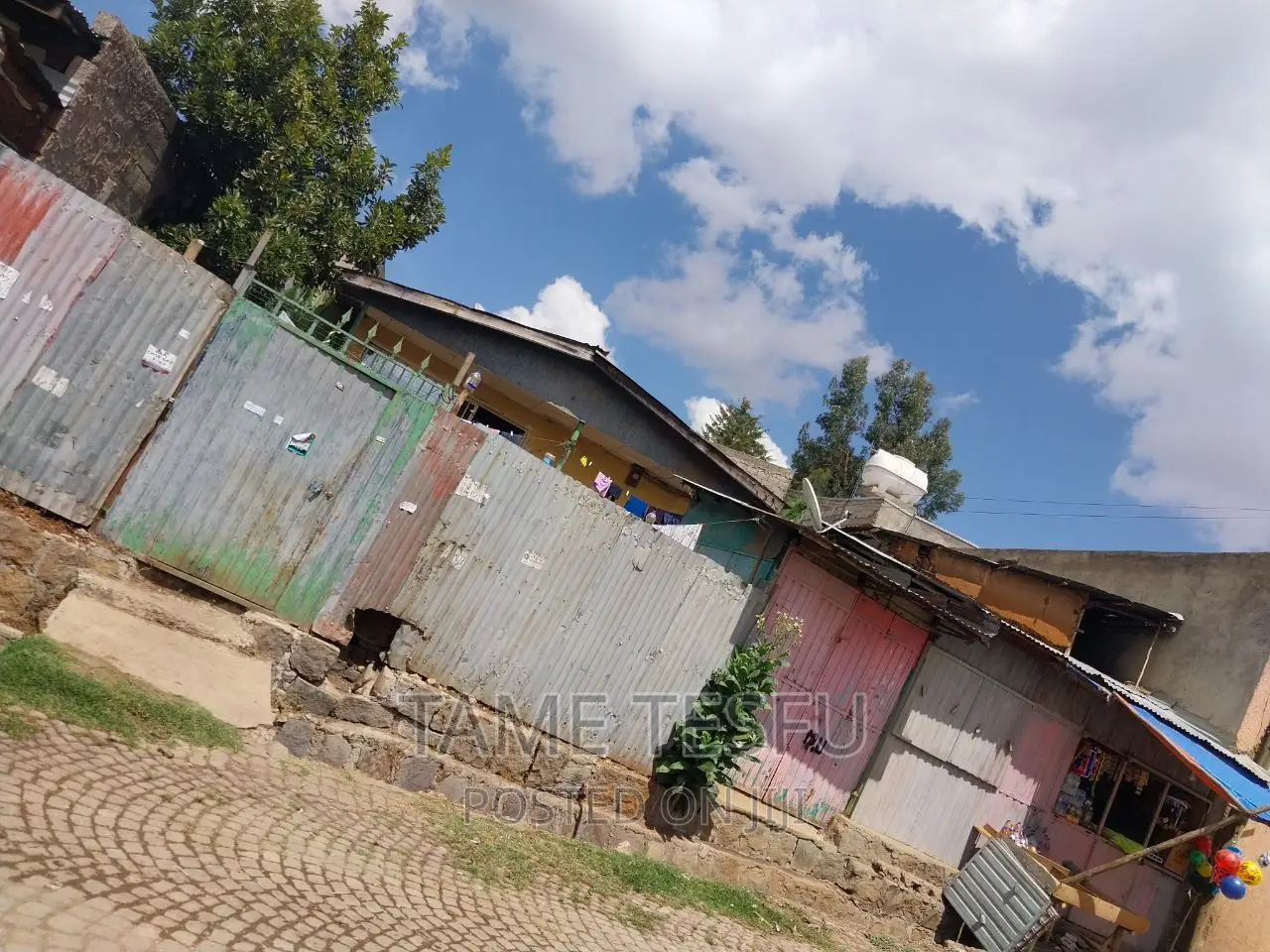 Furnished 3bdrm House in Yeka Kollejjii for sale