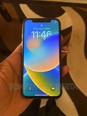 Photo - Apple iPhone 11 64 GB