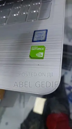 New Laptop HP Pavilion 10 8GB Intel Core I5 HDD 1T