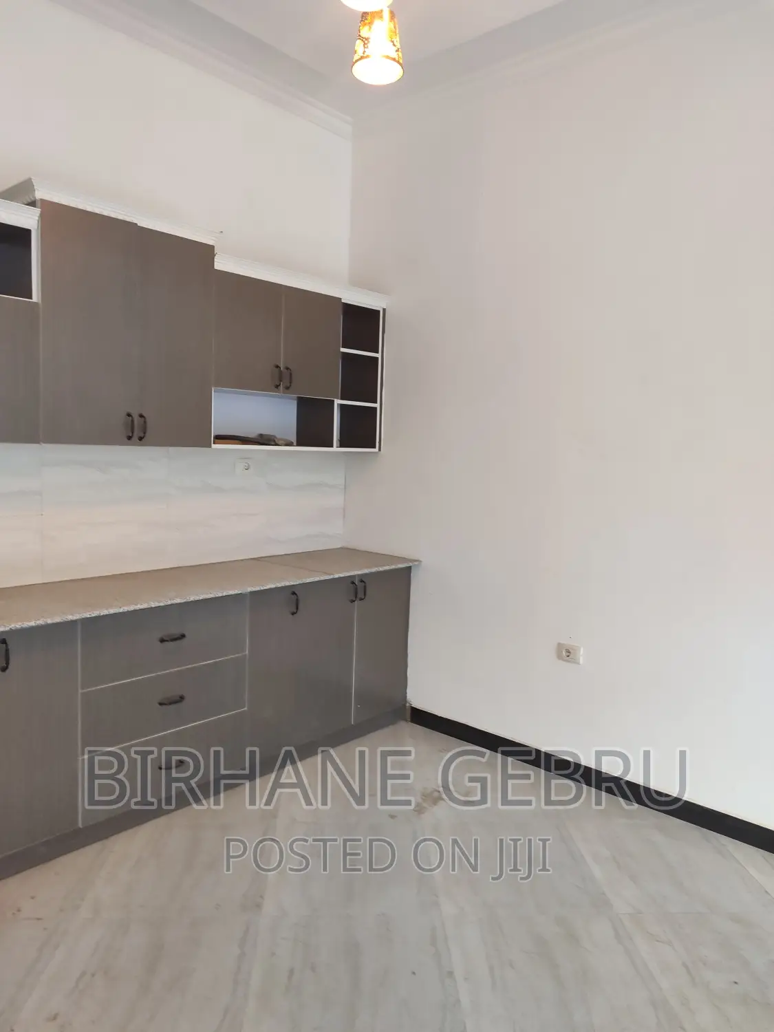 5bdrm House in Villa, Yeka for rent