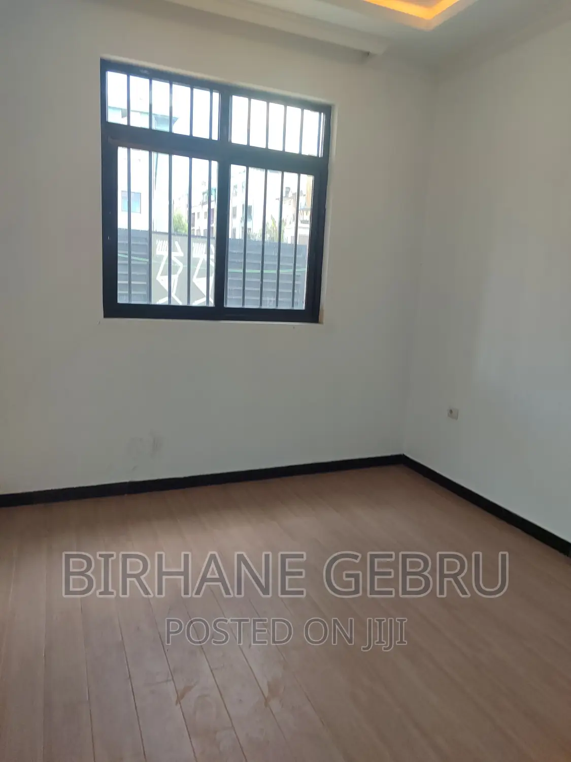 5bdrm House in Villa, Bole for rent
