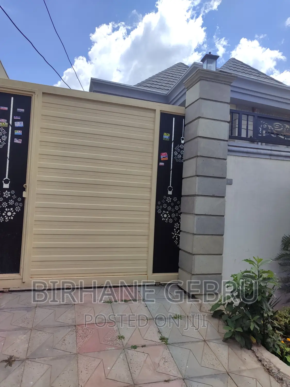 5bdrm House in Villa, Bole for rent