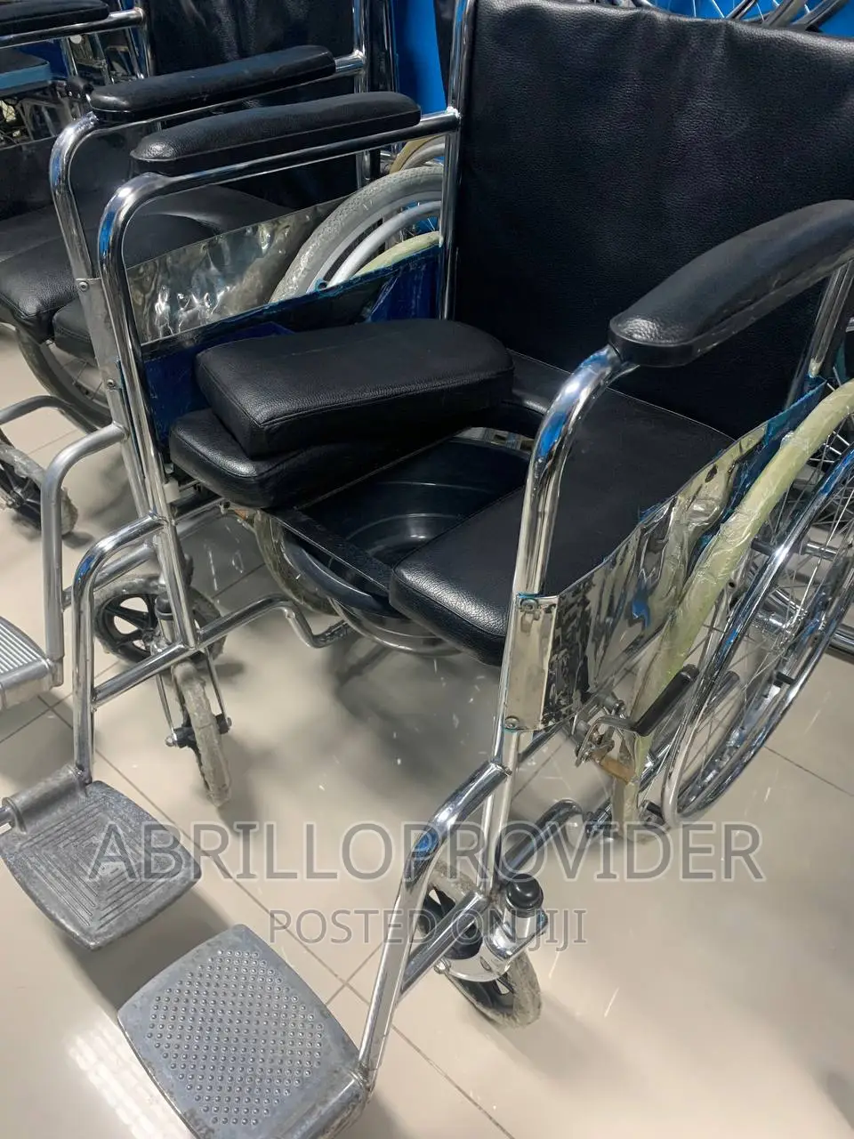 Used|Wheelchair|Toilet+Commode Wheelchair|Wheelchair|150kg
