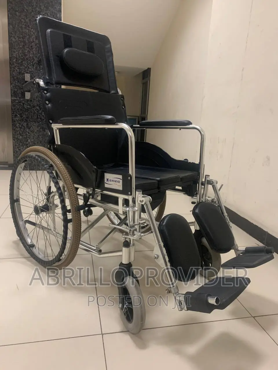 Strong Reclninig Wheelchair|Commode Toilet Wheelcahir|USED