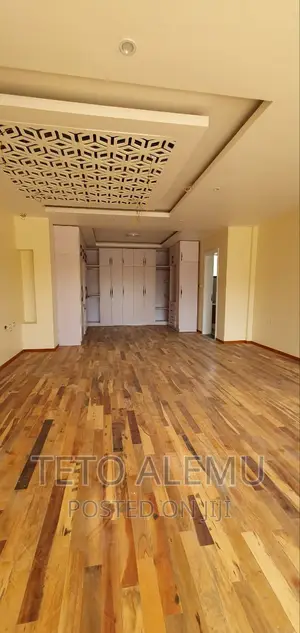 7bdrm House in የሚሸጥ ቤት እግዚአብሔር አብ, Bole for sale