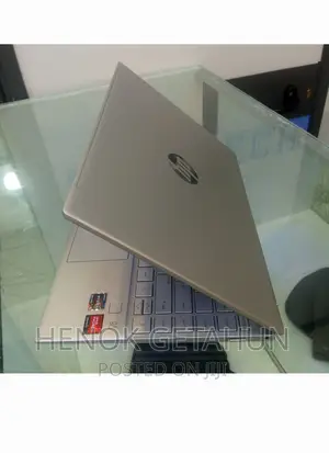 Photo - New Laptop HP Pavilion 15 8GB AMD Ryzen 5 SSD 512GB