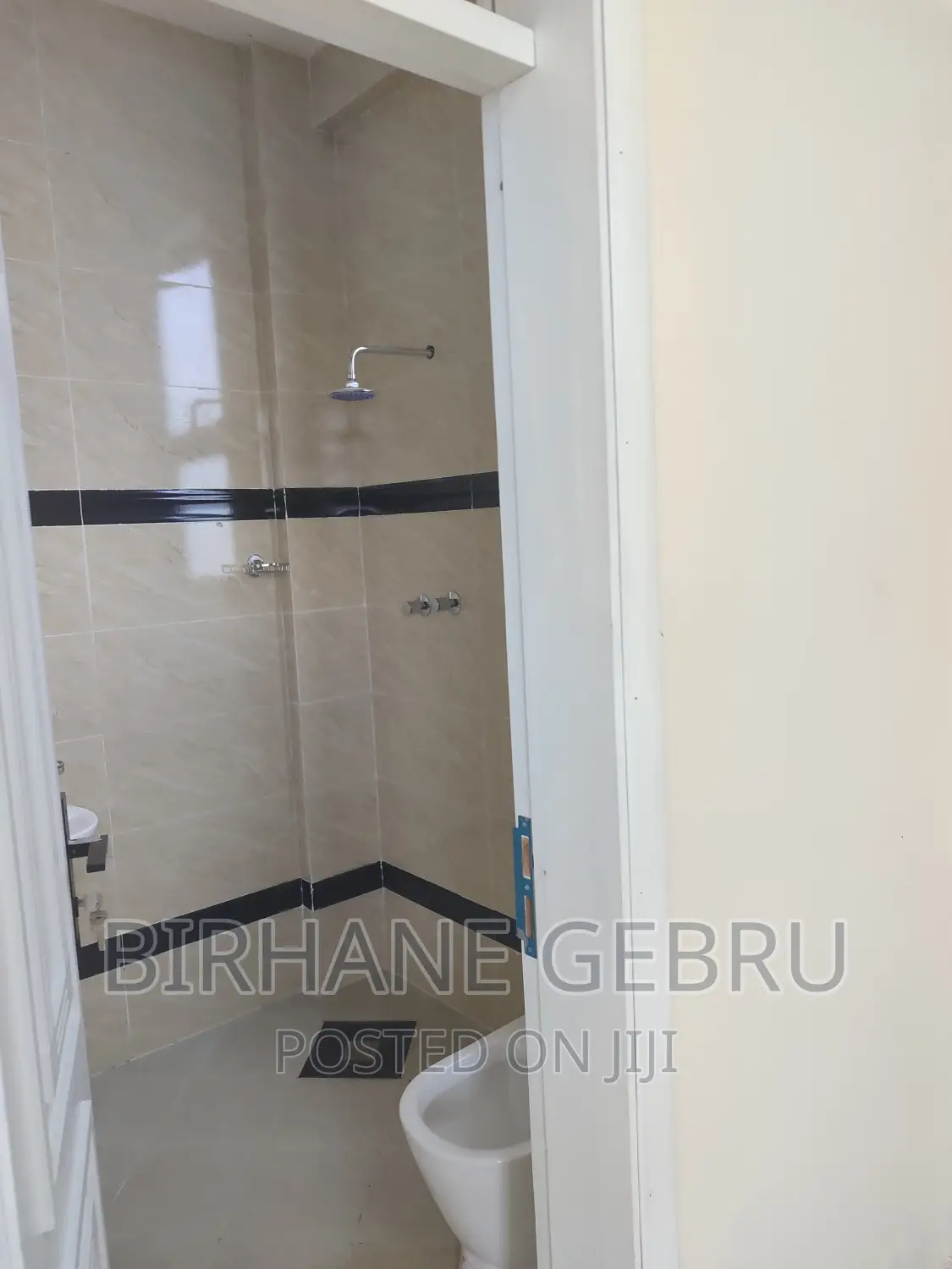 3bdrm Apartment in Apartiment, Bole for rent