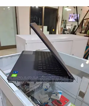 Photo - New Laptop Dell Vostro 15 3000 8GB Intel Core I5 HDD 1T