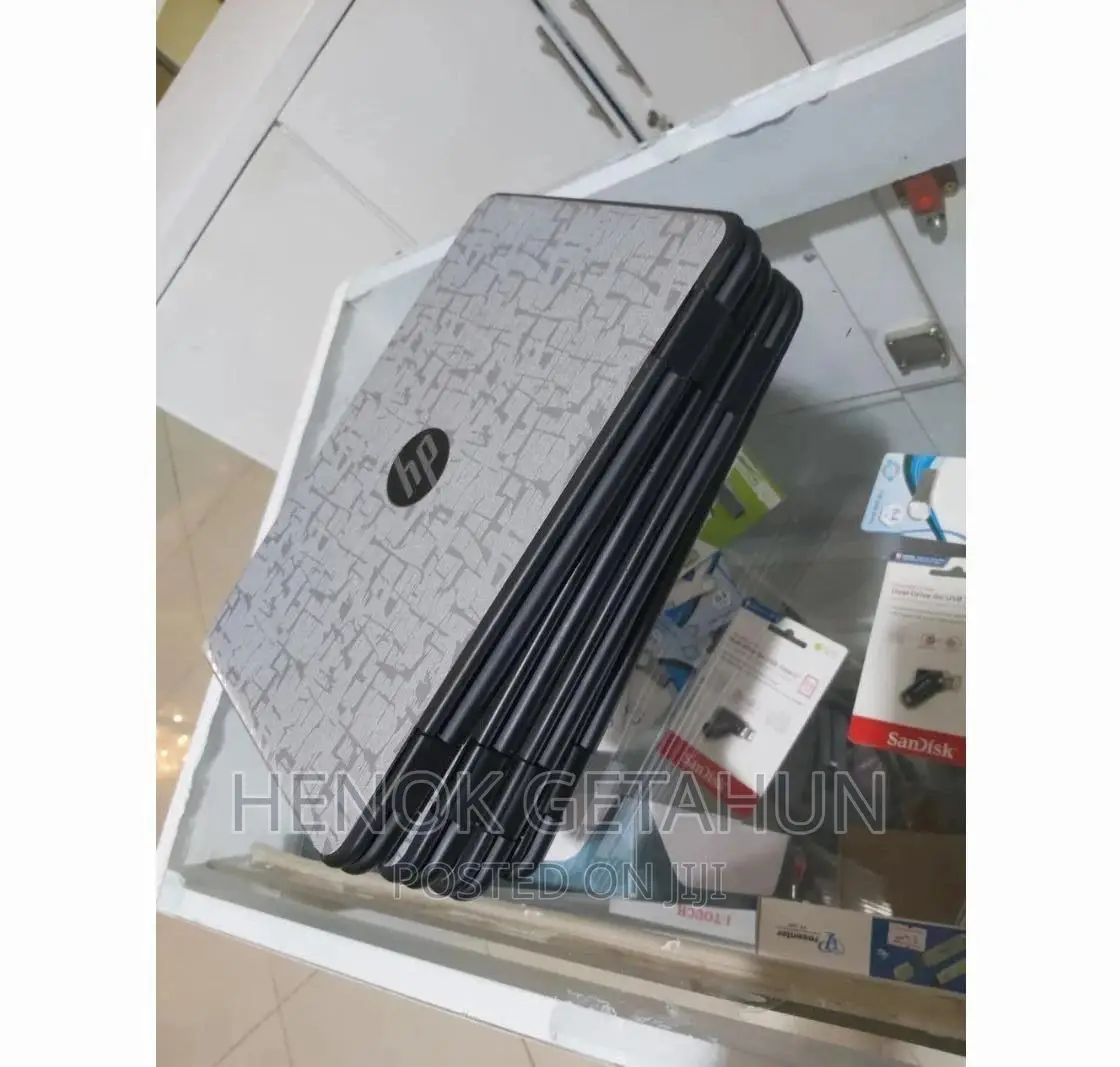 New Laptop HP Probook 11 EE G1 4GB Intel Core i3 SSD 128GB