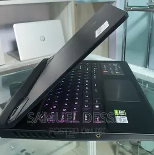 New Laptop MSI GP75 Leopard 16GB Intel Core I7 SSD 1T