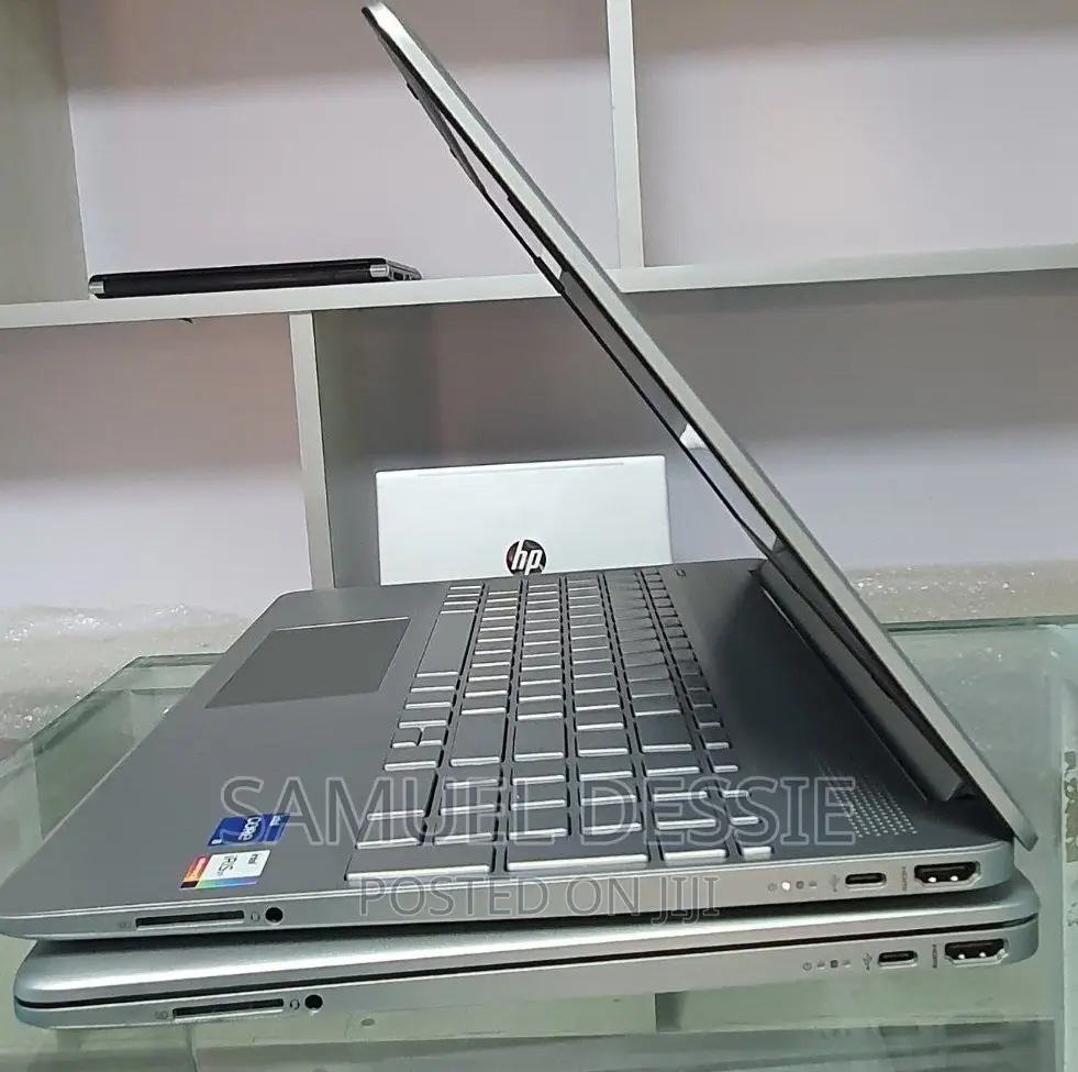 New Laptop HP Stream Notebook 8GB Intel Core I5 SSD 512GB