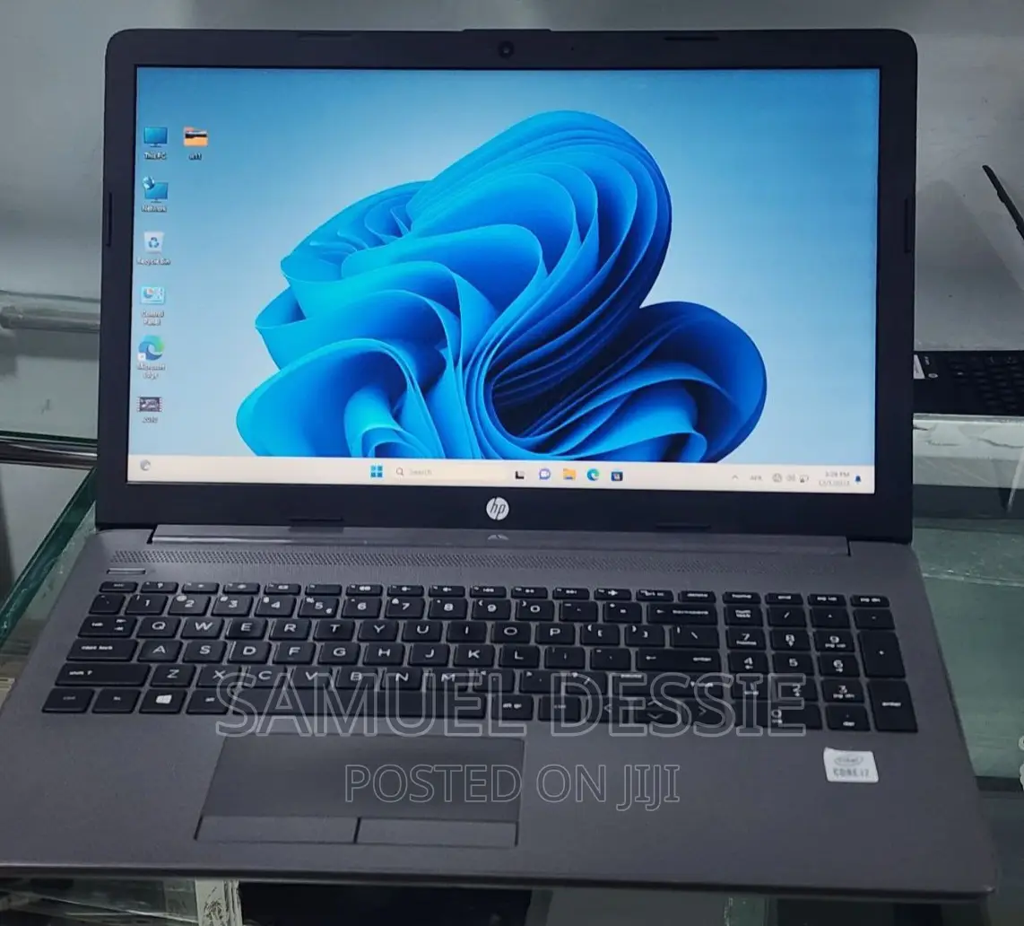 New Laptop HP Stream Notebook 8GB Intel Core I7 SSD 512GB