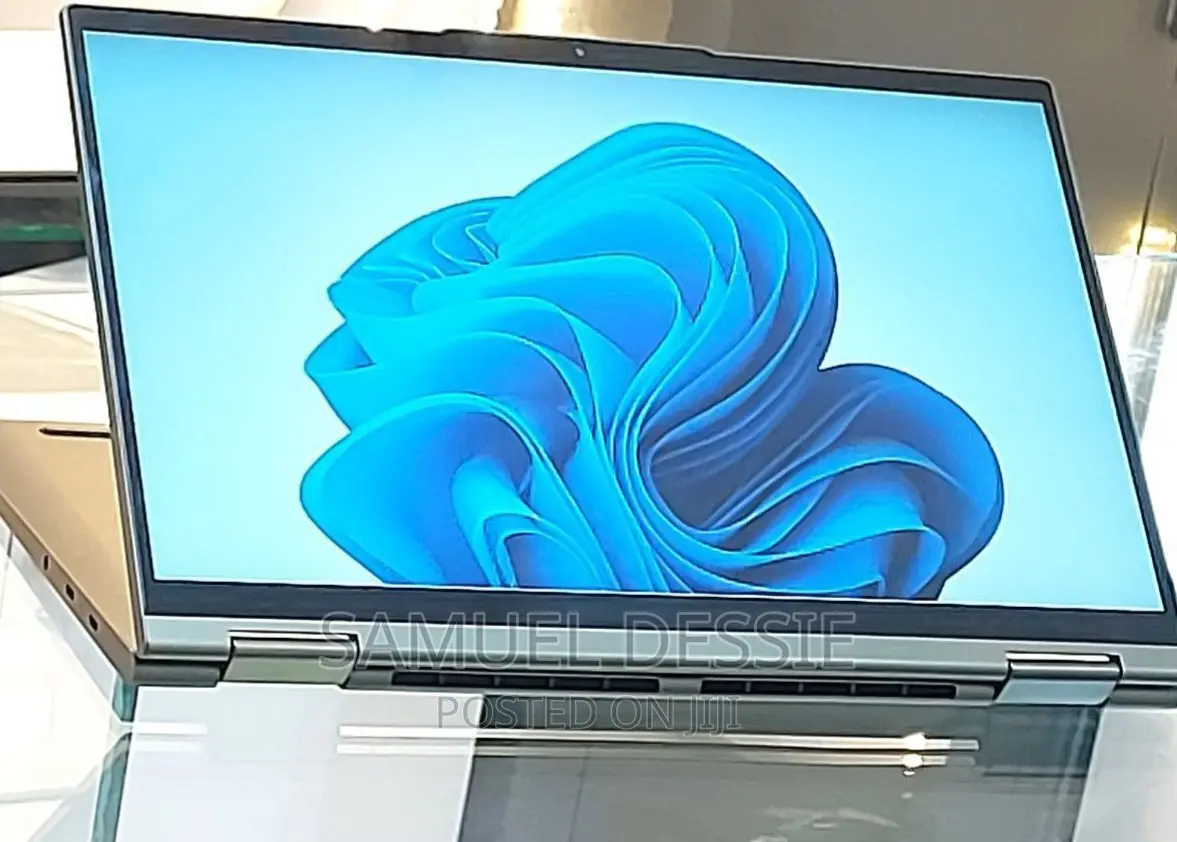 New Laptop Lenovo ThinkPad Yoga 12GB Intel Core I7 SSD 512GB