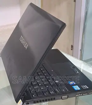Laptop Toshiba Portege R830 4GB Intel Core I5 HDD 500GB