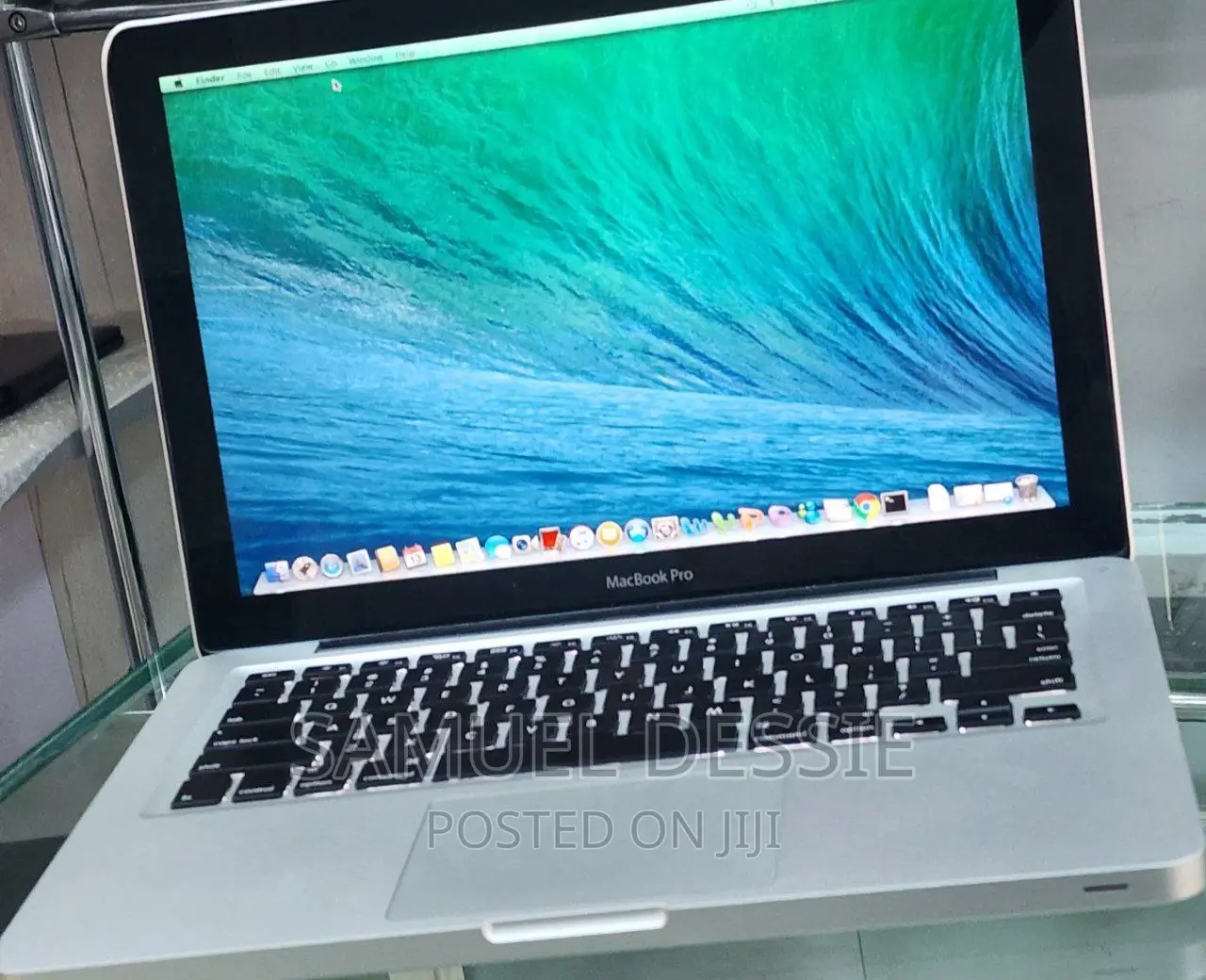 New Laptop Apple MacBook Pro 2012 4GB Intel Core I5 HDD 500GB